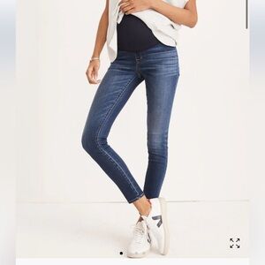 • Madewell • Maternity Over-the-Belly Skinny Jeans in Danny Wash: TENCEL™ 28